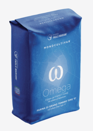 Confezione blu di farina di grano tenero tipo 0 Omega Molino Paolo Mariani, ideale per sfogliato e panettone artigianale.