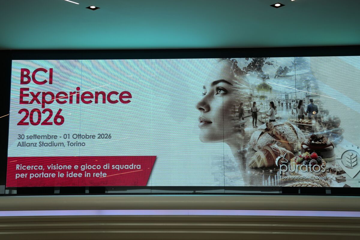 Schermo BCI Experience 2026: volto femminile e collage su consumi, longevità e gusto.