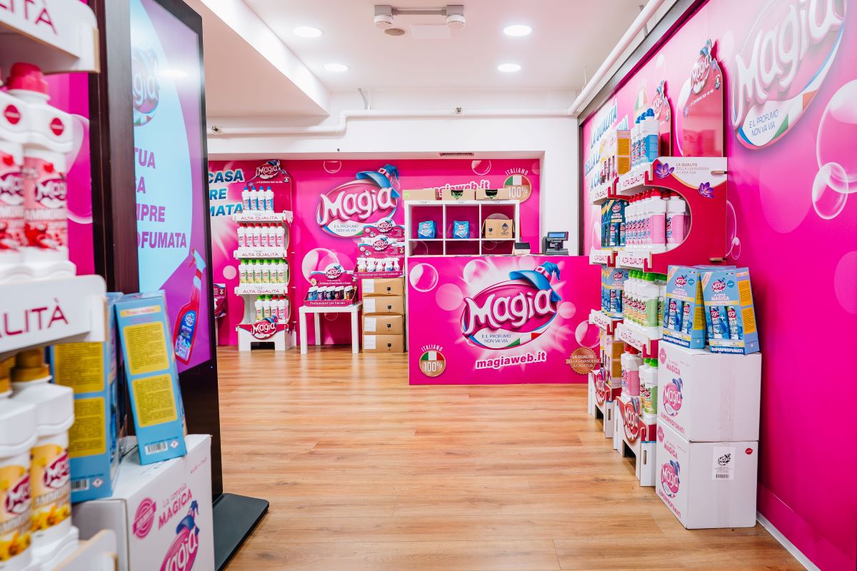Magia testa il retail di transito a Milano Cadorna con ReStore