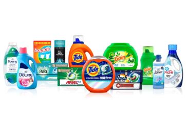 Assortimento di prodotti per la pulizia della casa e bucato dei marchi P&G come Tide, Ariel, Downy, Gain e Dash.