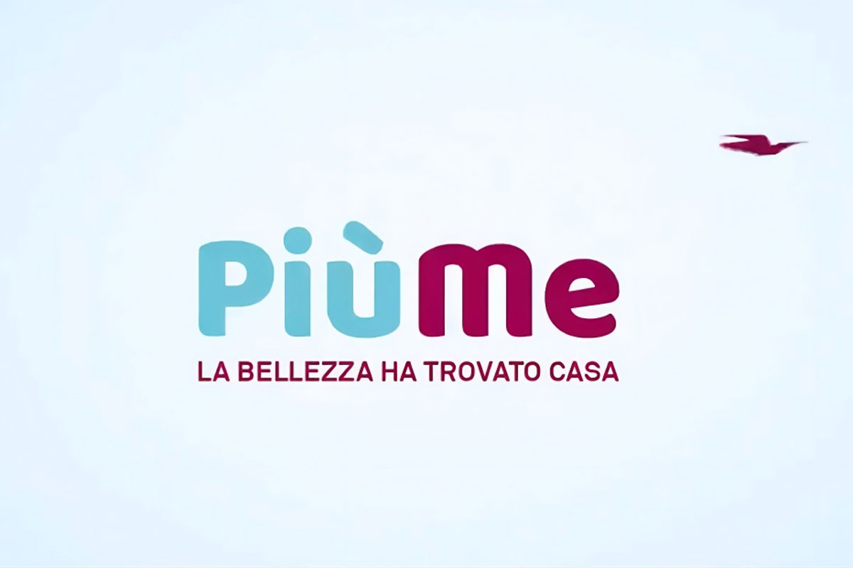 Logo PiùMe con lo slogan La bellezza ha trovato casa, parte della rete integrata di Conad Nord Ovest.