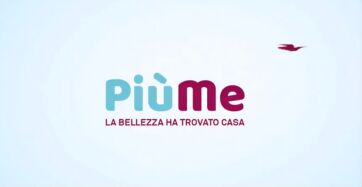 Logo PiùMe con lo slogan La bellezza ha trovato casa su sfondo chiaro, in seguito all'integrazione con Conad Nord Ovest.