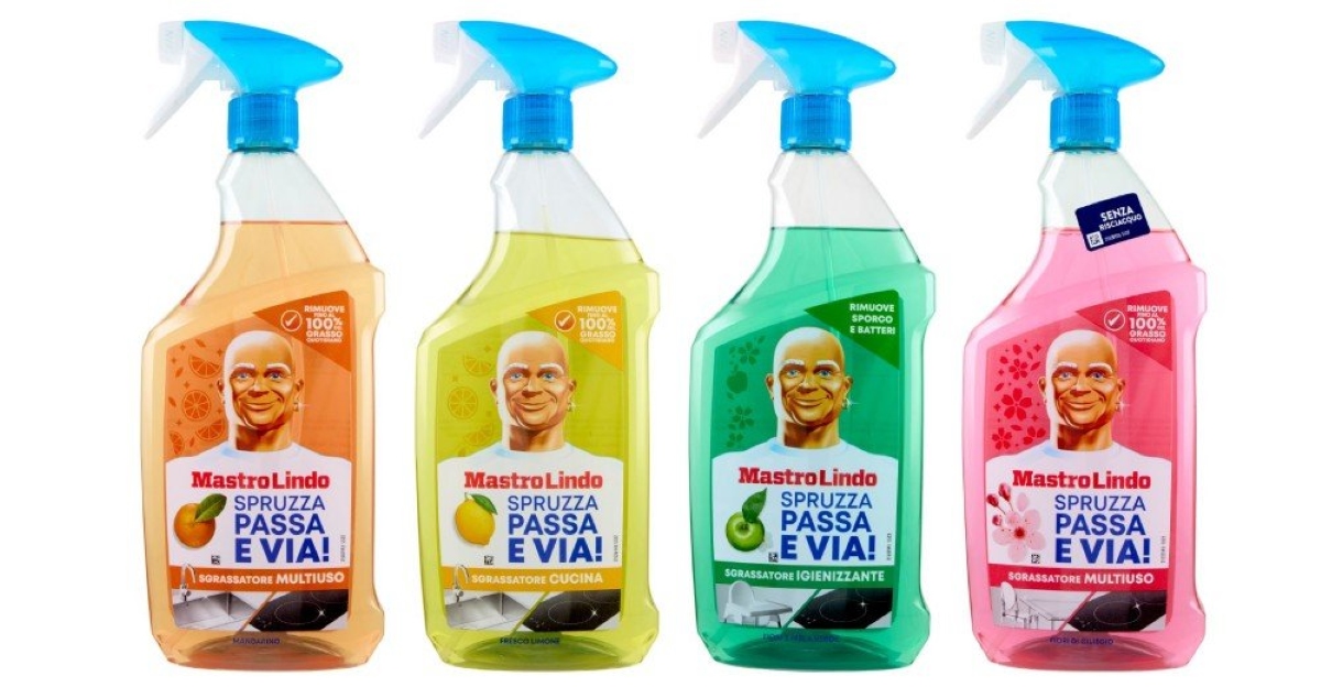 Quattro flaconi Mastro Lindo spray Passa e Via in colori diversi per la pulizia home care