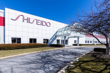 Shiseido taglia il personale negli USA: segnali di crisi nel beauty