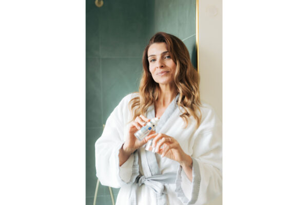 Cristina Chiabotto per NIVEA Cellular Epigenetics. Siero ringiovanente, testimonial NIVEA Italia.