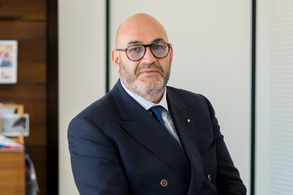 Giovanni Arena, Presidente Gruppo VéGé, in abito blu: Caddy’s entra nel gruppo, nuovo polo drugstore.