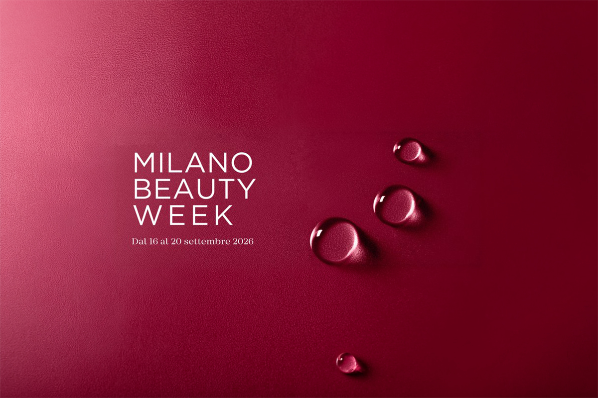 Milano Beauty Week 2026: gocce su sfondo rosso, evento cosmetica e consumi in Lombardia