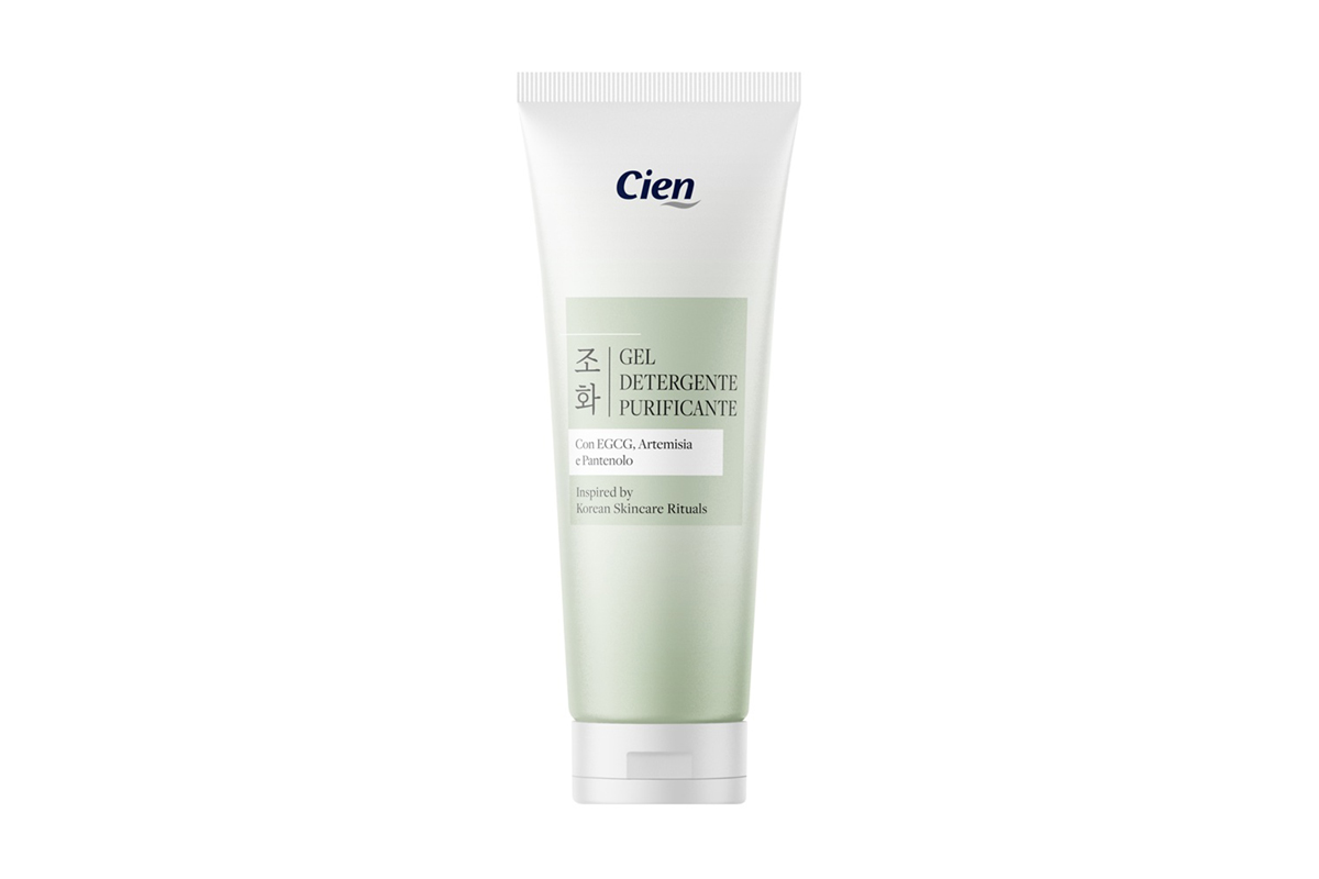 Tubo gel detergente purificante Cien Lidl ispirato alla skincare coreana con EGCG, Artemisa e Pantenolo