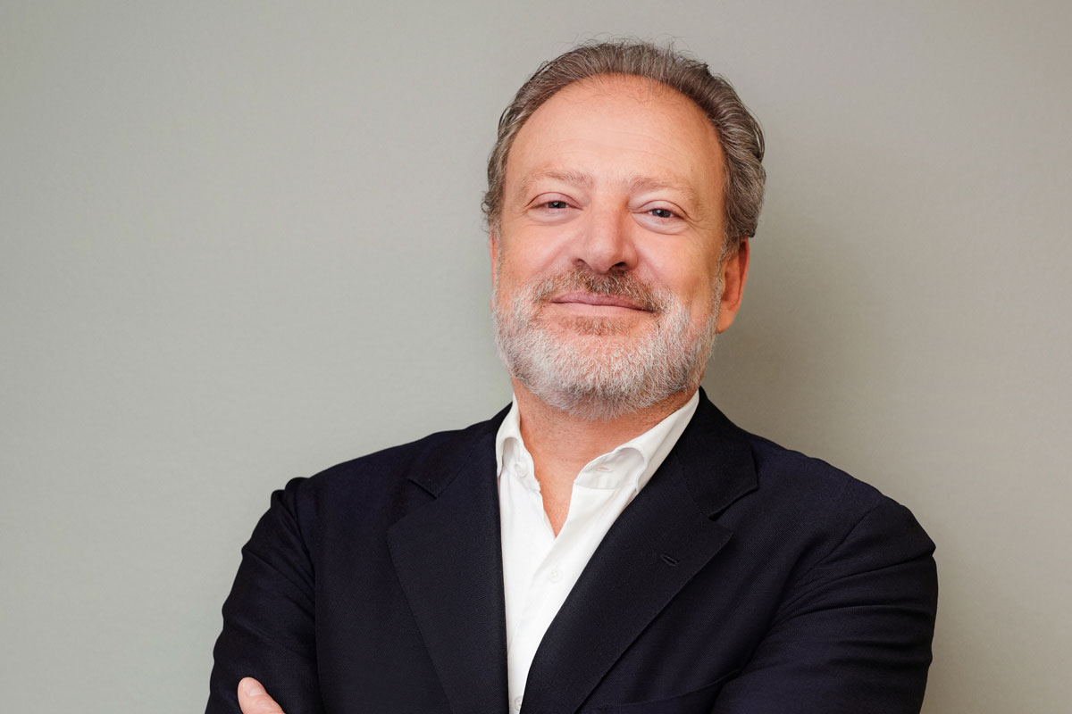 Ritratto di Maurizio Borletti, Founding Partner di Borletti Group, protagonista dell'acquisizione di Pinalli.